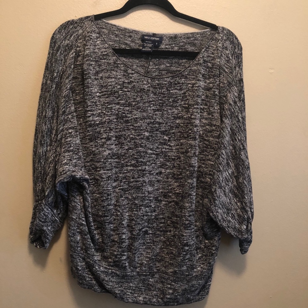 Max Studio light sweater